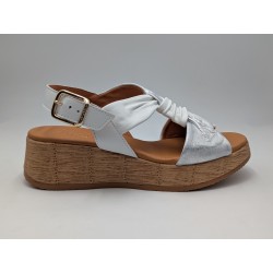 PAULA URBAN-710
